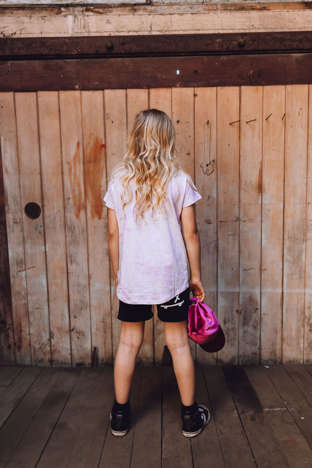 Weekend Tee - Lilac with Embroidered Skull