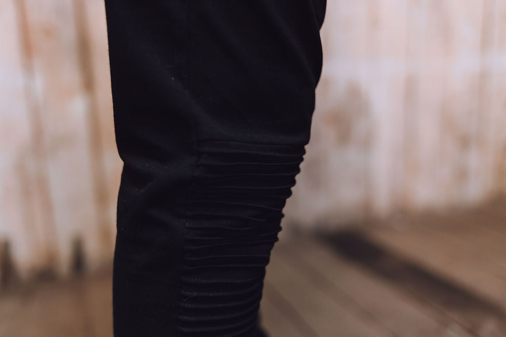 Joggers - Black with Embroidered Skull